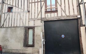 **Studio Art - 30M2 - Centre Ville**